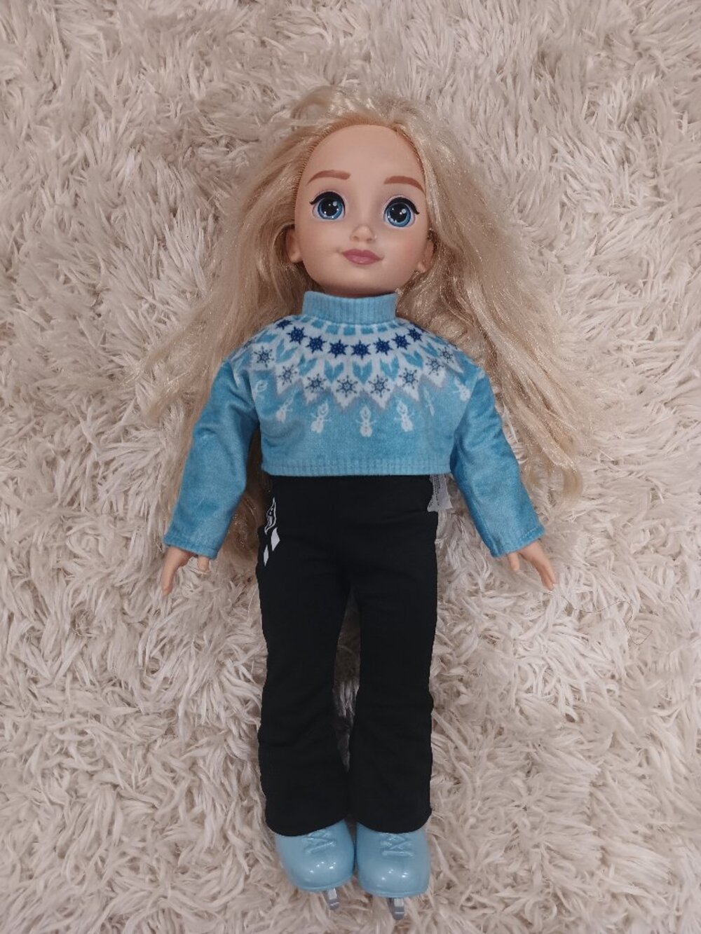 Disney ILY 4 ever 18" Doll - Inspired by Elsa - Ice Skater - ice skates included